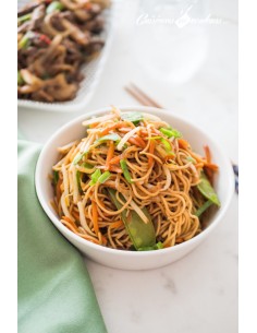 Nouilles Chinoises sautées aux légumes et poulet - Rayon...